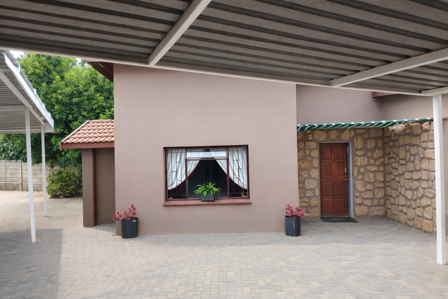 4 Bedroom Property for Sale in Bodorp North West